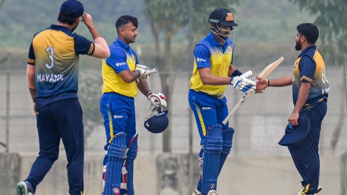 Karnataka team reached the semi-finals of Vijay Hazare Trophy, Maharashtra also confirmed its place.