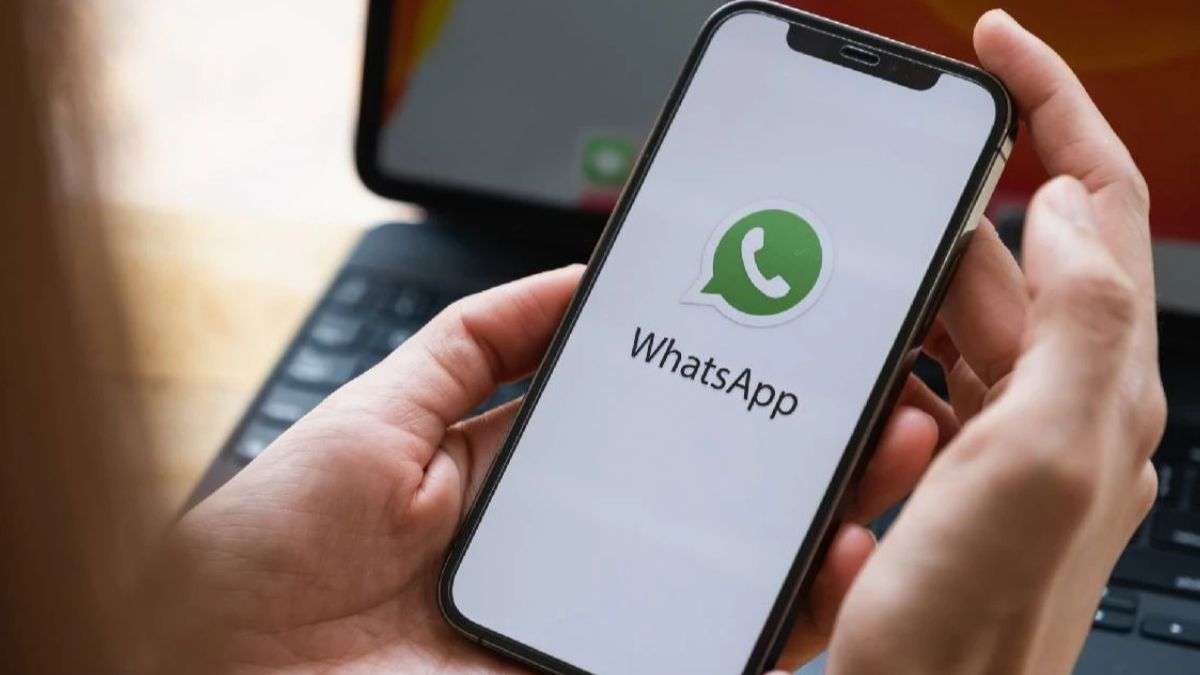 Amazing control feature is available in WhatsApp, no one will be able to add to the group without your consent.
