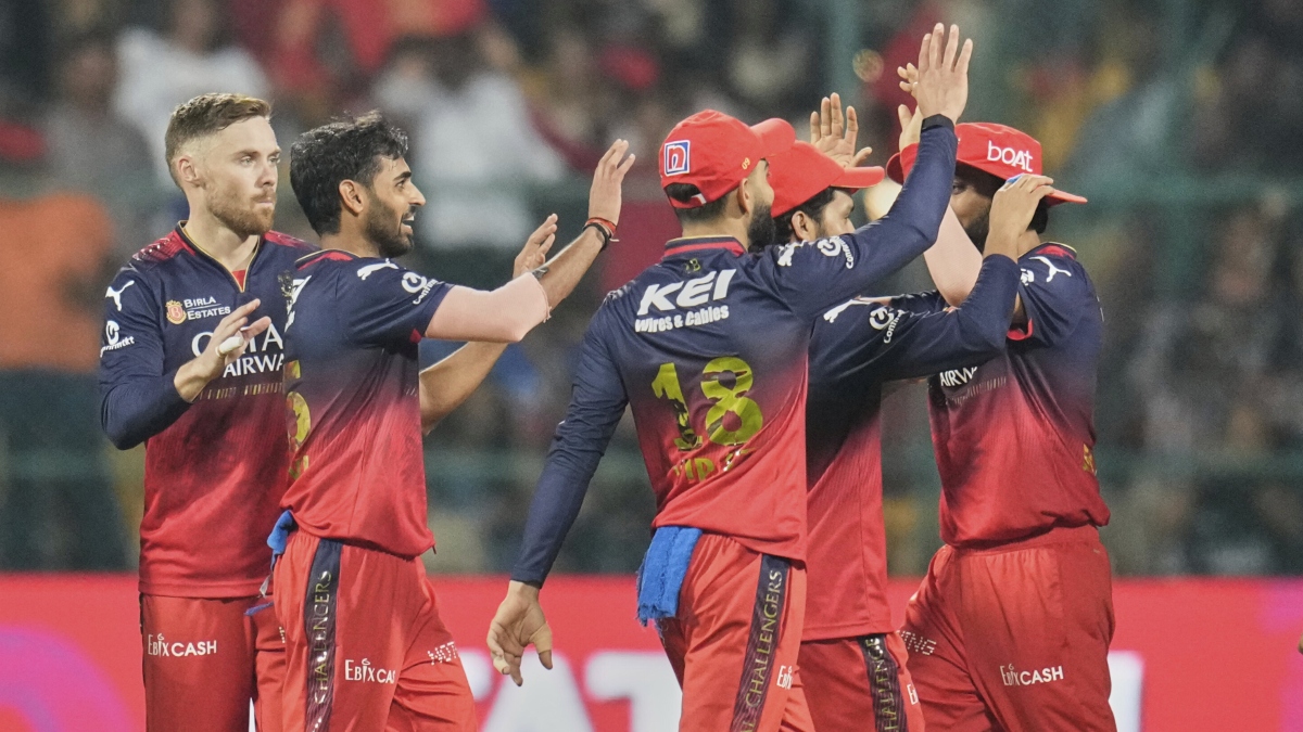 The unwanted record of RCB bowler reached the second number in looting the most runs in IPL; Left it back