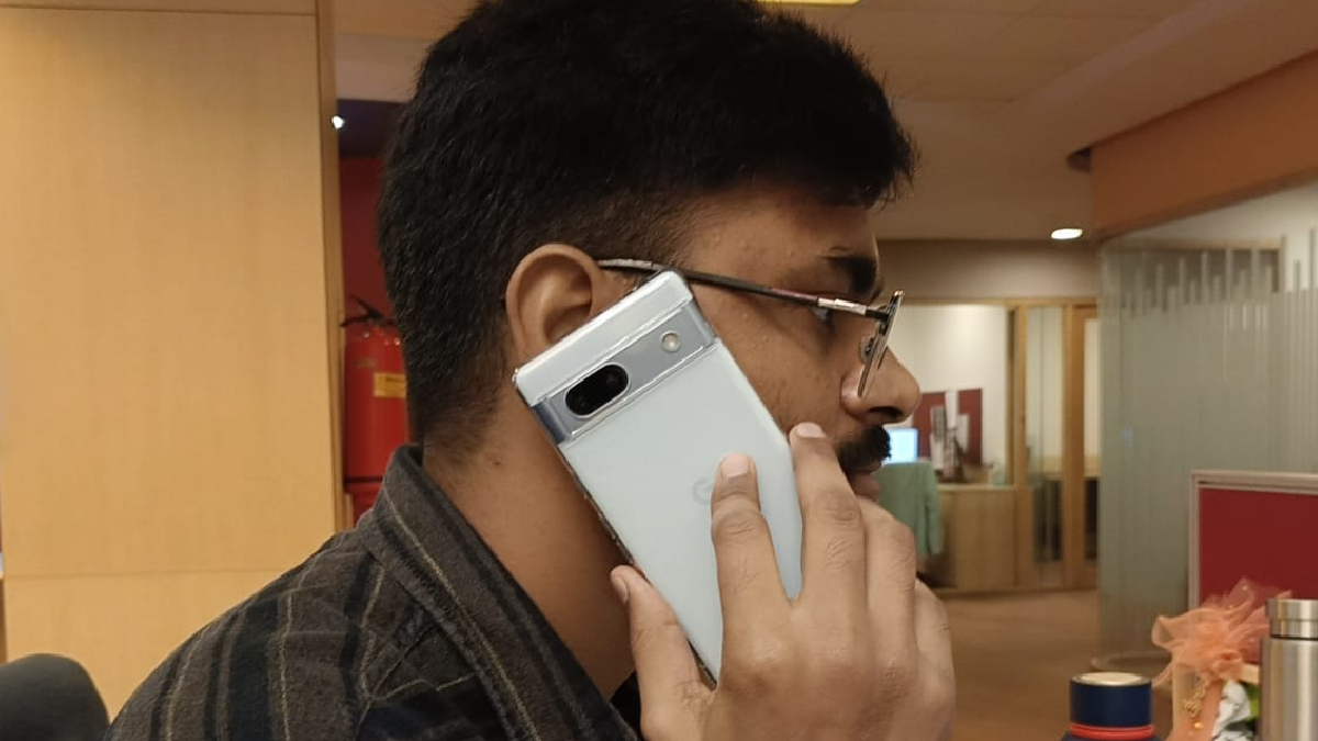 TRAI's new report, Airtel and Jio won, couple millions of users, VI suffered a strong loss