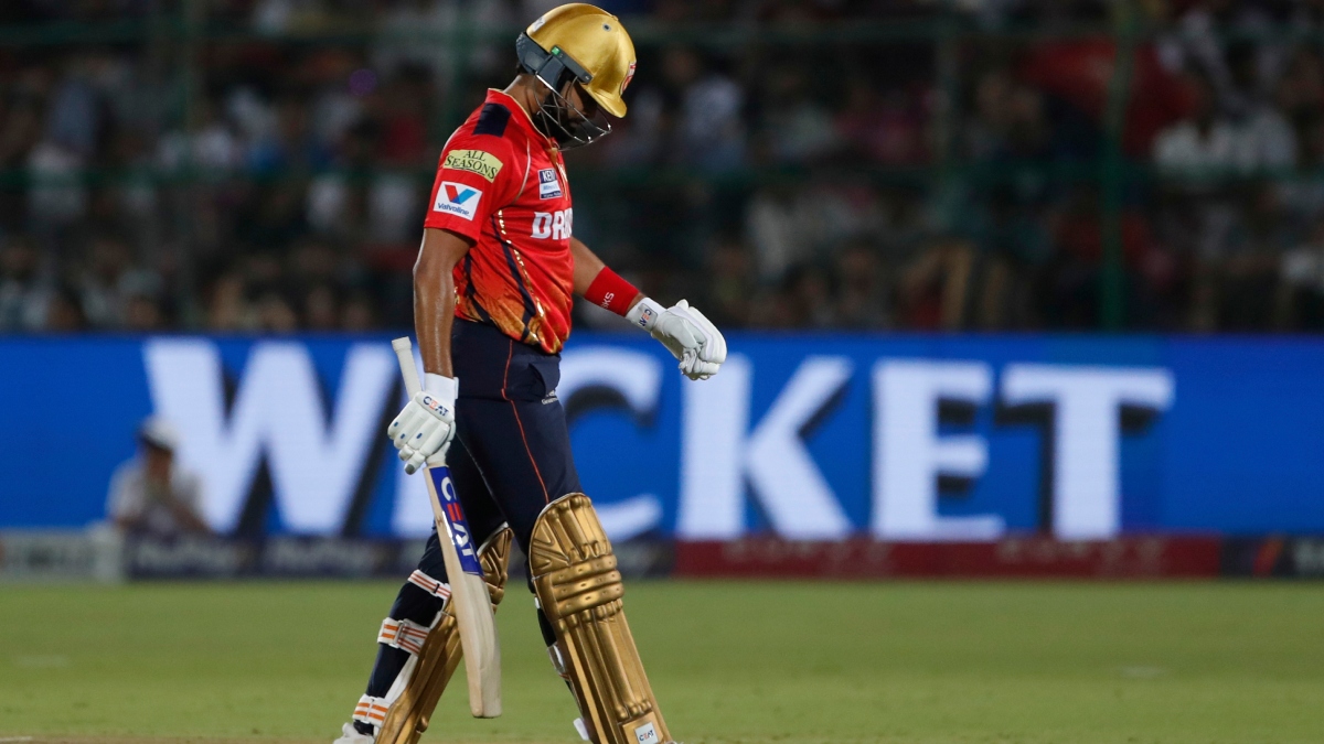 In an embarrassing record, Dhoni also left behind, what did Shreyas Iyer do under his captaincy?