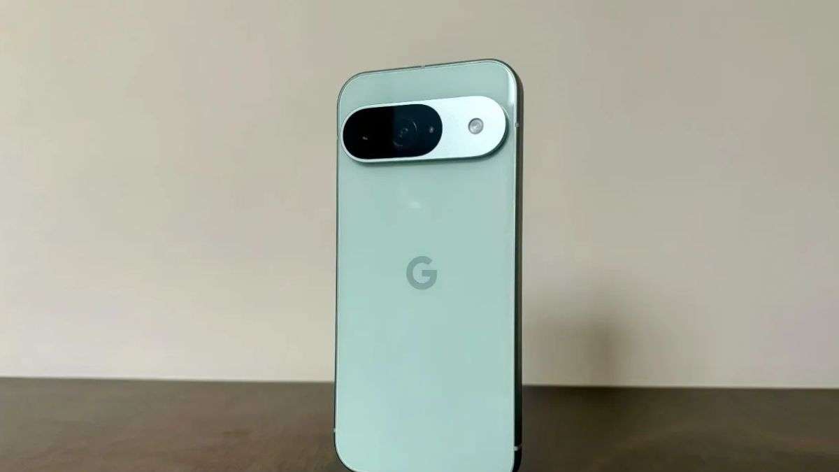 Google Pixel 9 has a big price cut, Google's phone is getting cheaper by Rs 35000