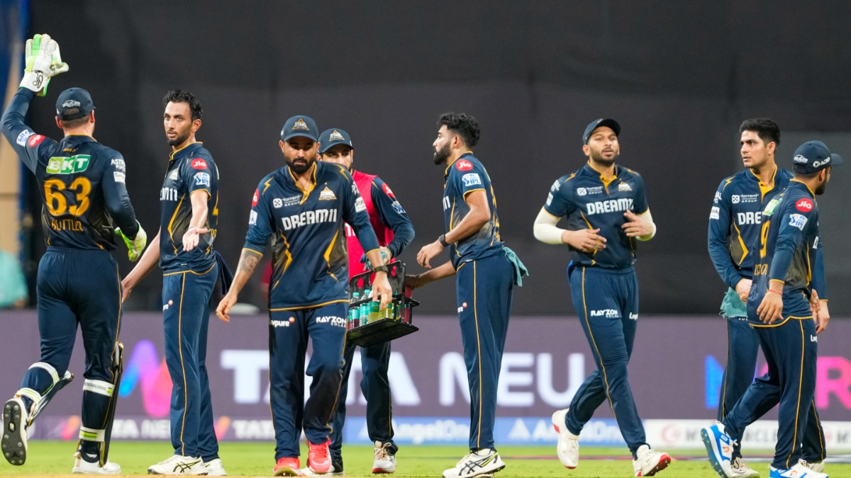 Playoff equation stuck with the victory of Gujarat and the defeat of Mumbai, now the case got stuck