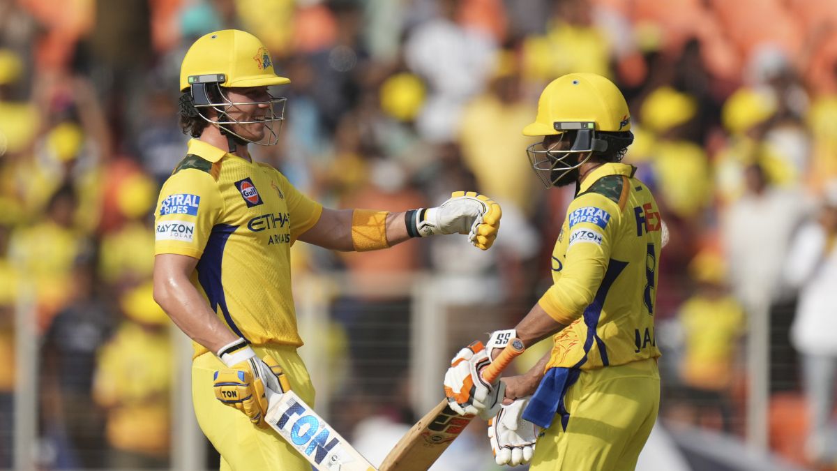 Raina's 11-year-old record while breaking, this batsman of CSK did this