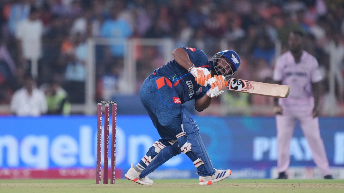 This no look shot of Rishabh Pant was surprised to everyone, the bowler did not even believe; Watch video